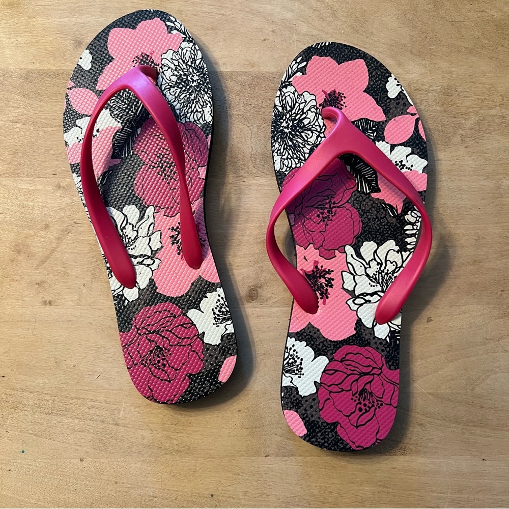 Vera Bradley flip flops Mocha Rouge retired print NWOT size large 9, 9.5, 10